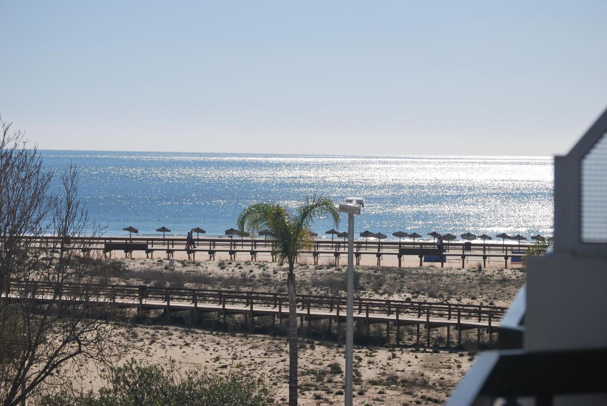 At Ocean View Monte Gordo
