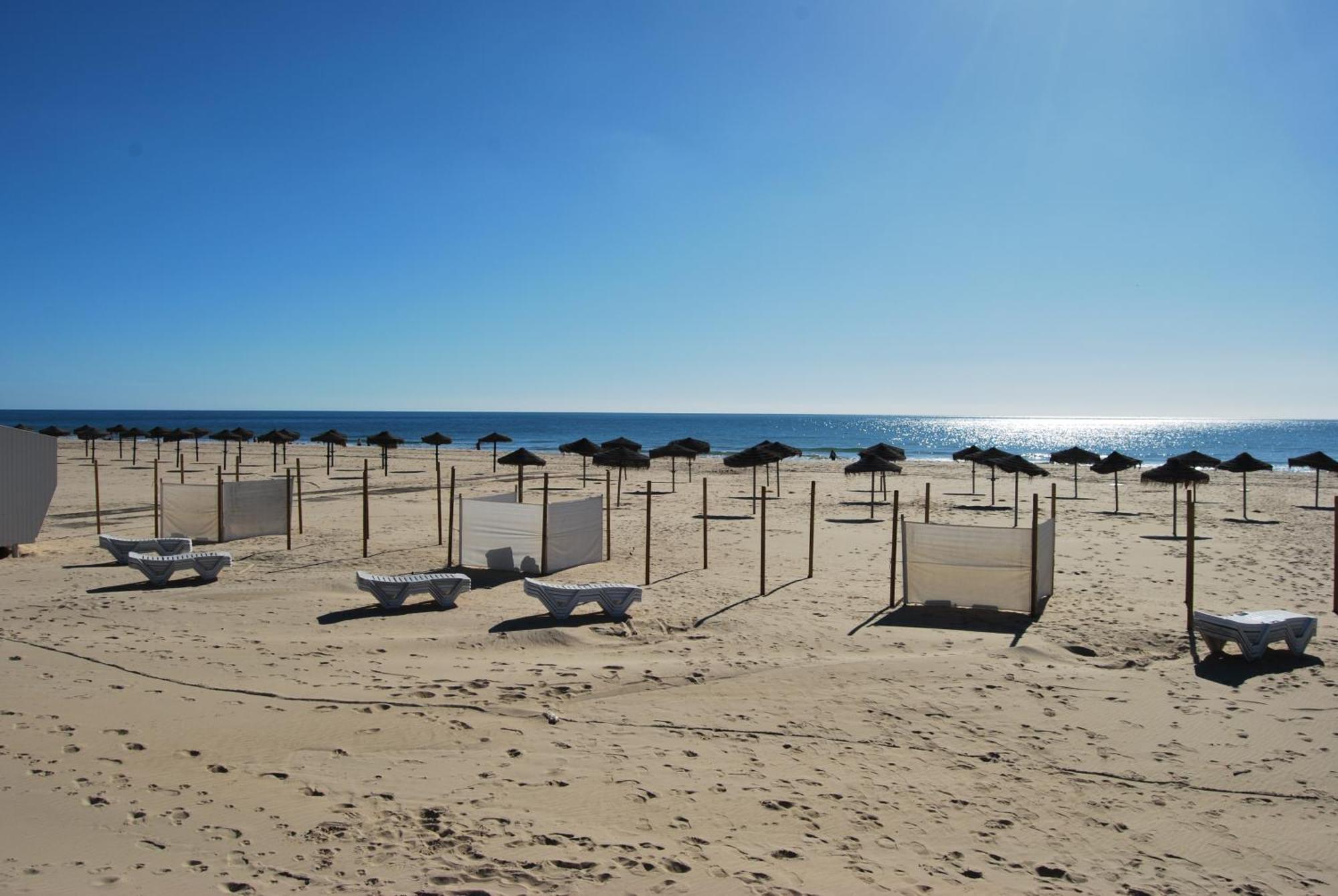 At Ocean View Monte Gordo